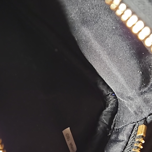 TORY Burch Black Patent Leather Cosmetic Makeup Bag - Picture 4 of 5